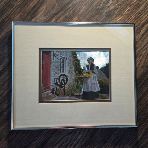 Vintage ROBERT STILLS GALLERY, INC. Foil Technique Art Featuring Pilgrim Girl - Picture 1 of 4